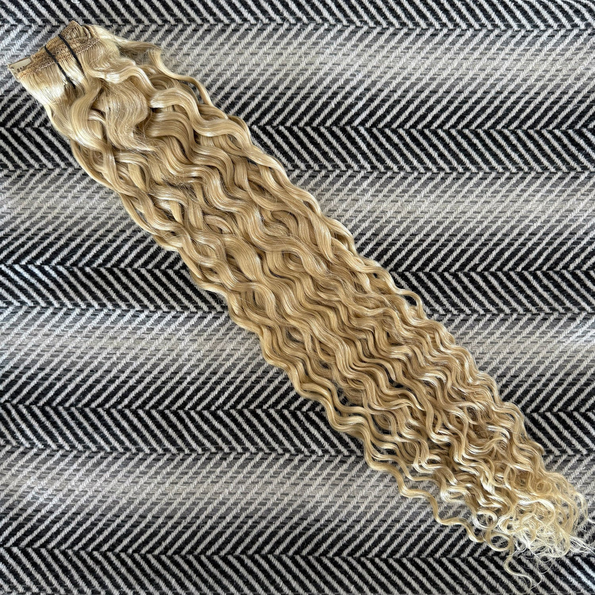 Weft Curly Hair Extensions 3B #18a/1001 Ash Blonde Mix