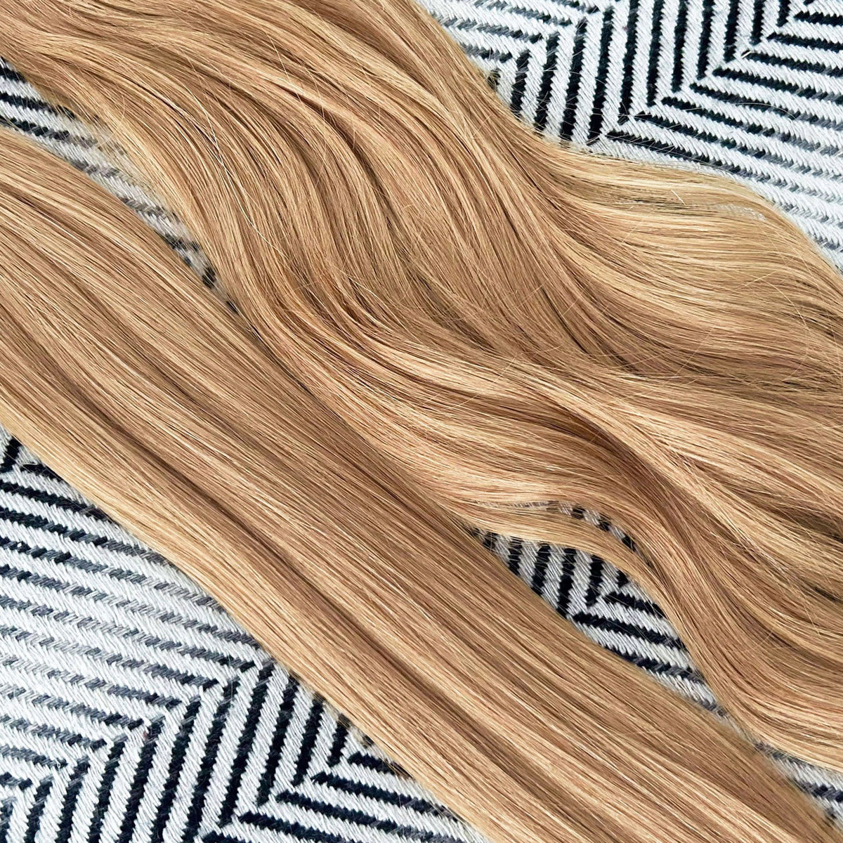 Micro Bead Hair Extensions I Tip #18 Honey Blonde